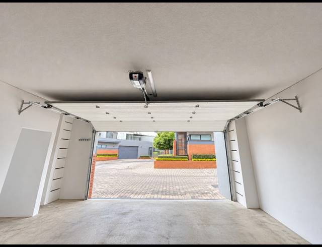 3 BEDROOM PROPERTY TO RENT IN WATERKLOOF RIDGE